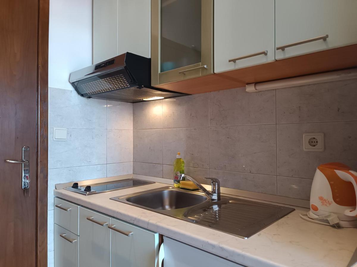 Apartments Niki เบรลา ภายนอก รูปภาพ